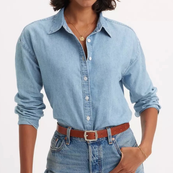 Levi’s Premium Odessa Long Sleeve Shirt | XS | Blue Popsicle Light Wash Denim - Picture 1 of 9